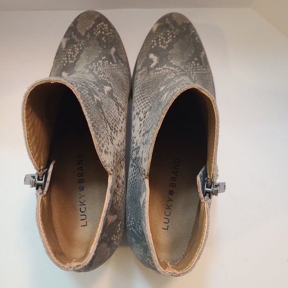 Lucky Brand Women Bekleen Faux Snakeskin Leather Ankle Boot  Size 6 1/2 - Picture 4 of 6